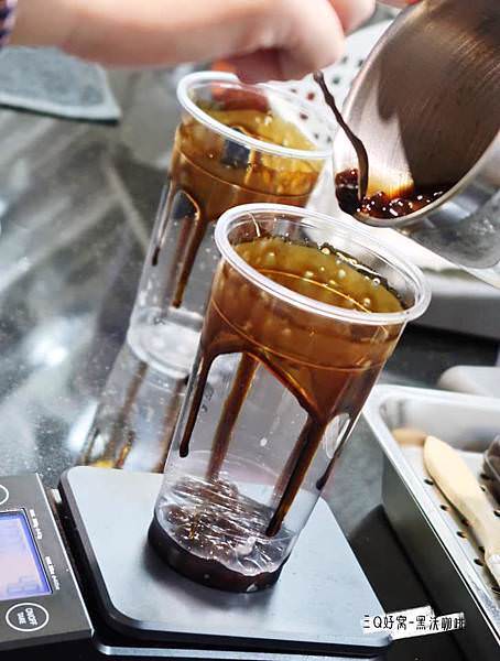 台中文青飲料店 HWC黑沃咖啡 2019珍奶總冠軍 深得人心