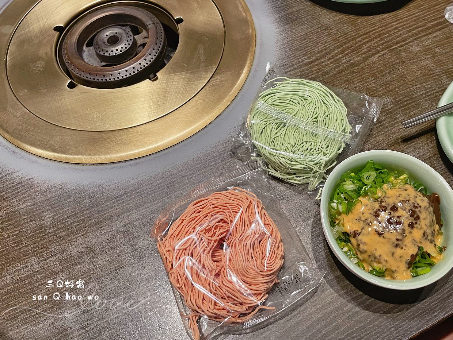 這一鍋 皇室秘藏鍋物 台中崇德殿 Share More 吃到飽就是讓人很開心 丨三Q好窩遊Taiwan