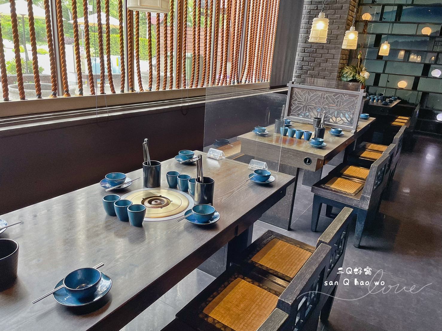 台中西屯 這一鍋皇室秘藏鍋物 朝富殿 秋紅谷附近丨85度C火鍋品牌