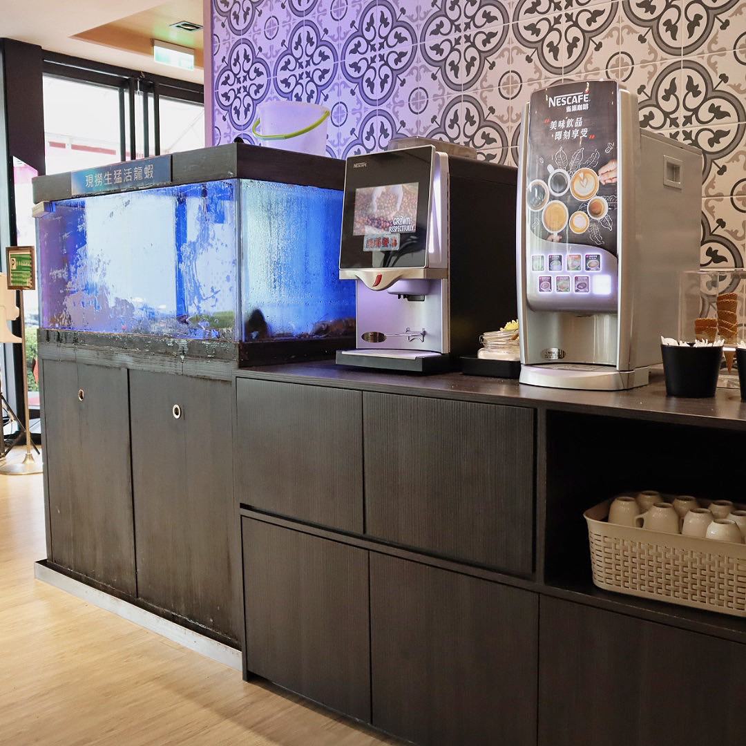 牛鍋私藏鍋物大里店 蔬食放題 湯底超特別 不吃牛也適合 生日優惠很大方自帶停車場 - 第15張圖 牛鍋私藏鍋物 蔬食放題 湯底超特別 不吃牛也適合 生日優惠很大方自帶停車場
