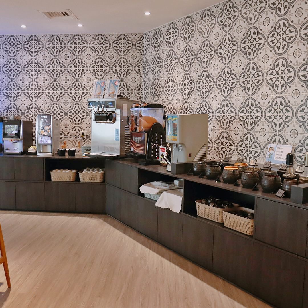 牛鍋私藏鍋物大里店 蔬食放題 湯底超特別 不吃牛也適合 生日優惠很大方自帶停車場 - 第16張圖 牛鍋私藏鍋物 蔬食放題 湯底超特別 不吃牛也適合 生日優惠很大方自帶停車場