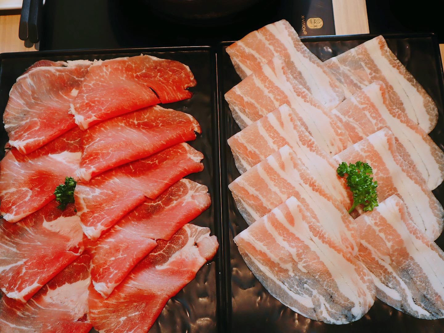 牛鍋私藏鍋物大里店 蔬食放題 湯底超特別 不吃牛也適合 生日優惠很大方自帶停車場 - 第24張圖