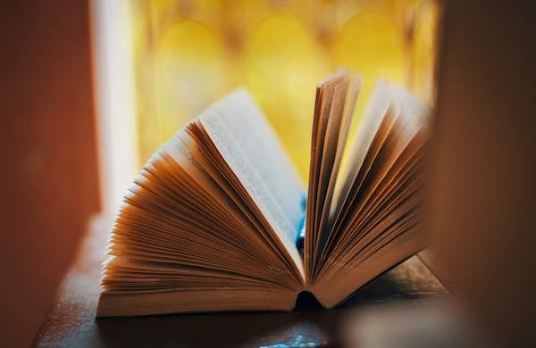 靜下心來看本書吧 閱讀習慣的培養是好的 - 第2張圖 來源:Pexels 免費圖庫