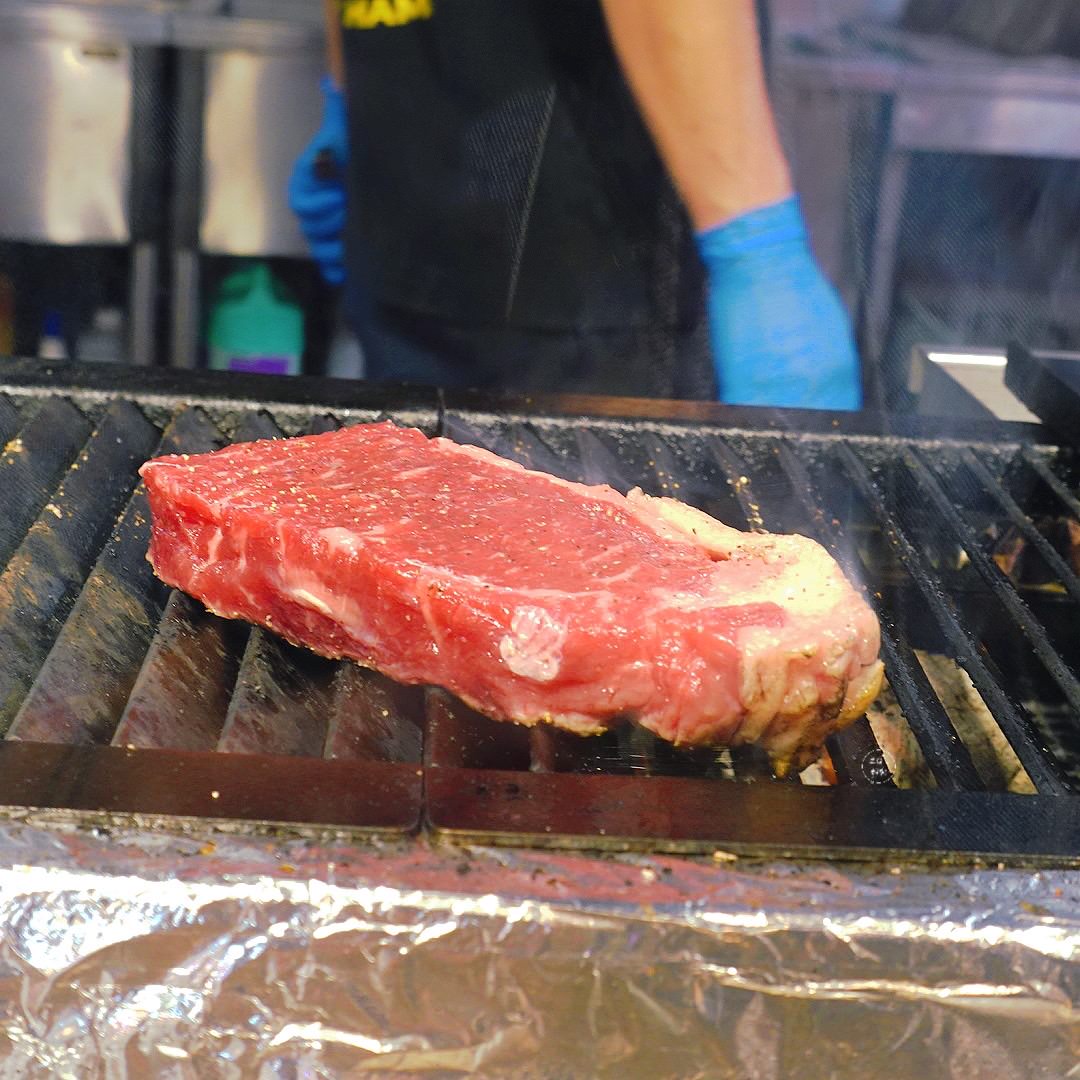 【沖繩牛排推薦】國際通みずとみ精肉店|高CP值平價牛排!沖繩自由行必吃美食街口袋名單 - 第12張圖