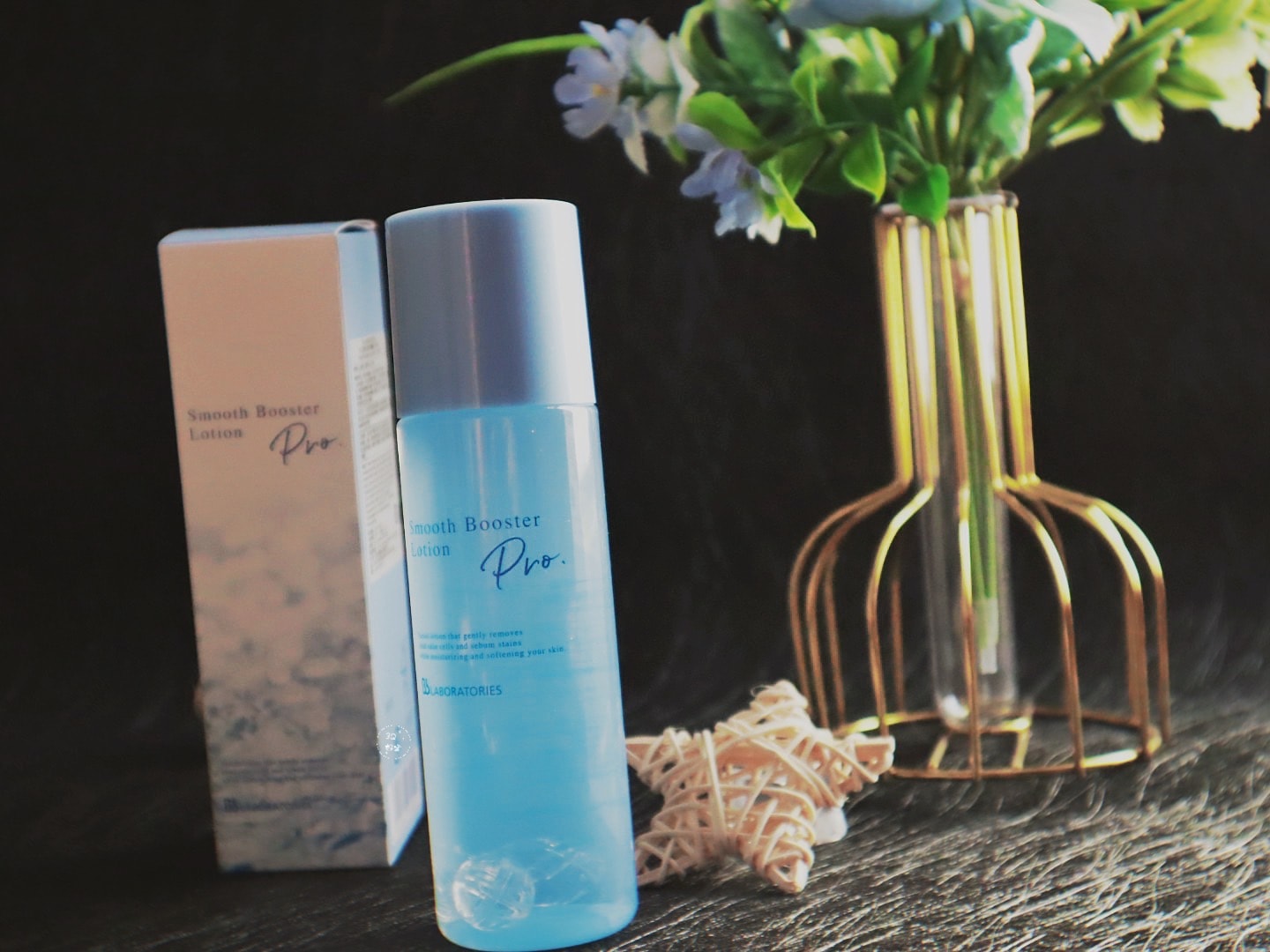擦拭用的前導液 Bb LABORATORIES 「杏仁酸奈米柔光煥膚水」肌膚的拋光水,讓我的肌膚水潤透亮,散發自然光澤(內附2024優惠折扣碼 - 第1張圖 肌膚拋光水讓我的肌膚散發自然光澤,每天清潔保濕 Bb LABORATORIES 杏仁酸奈米柔光煥膚水讓我的肌膚水潤透亮