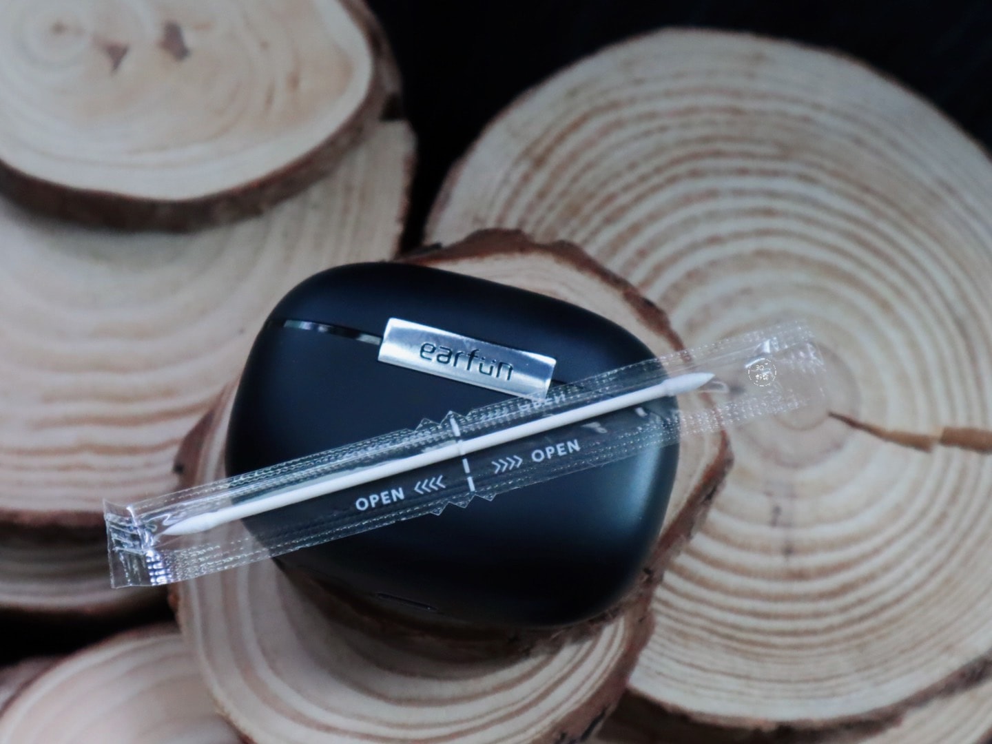 日本 VGP 金賞獎及 HiRes 認證LDAC 編碼耳機! EarFun Air 2 真無線藍牙耳機 支援無線充電,平價藍牙耳機推薦 - 第4張圖 日本 VGP 金賞獎及 HiRes 認證LDAC 編碼耳機! EarFun Air 2 真無線藍牙耳機 HiRes認證 平價藍牙耳機也能無線充電