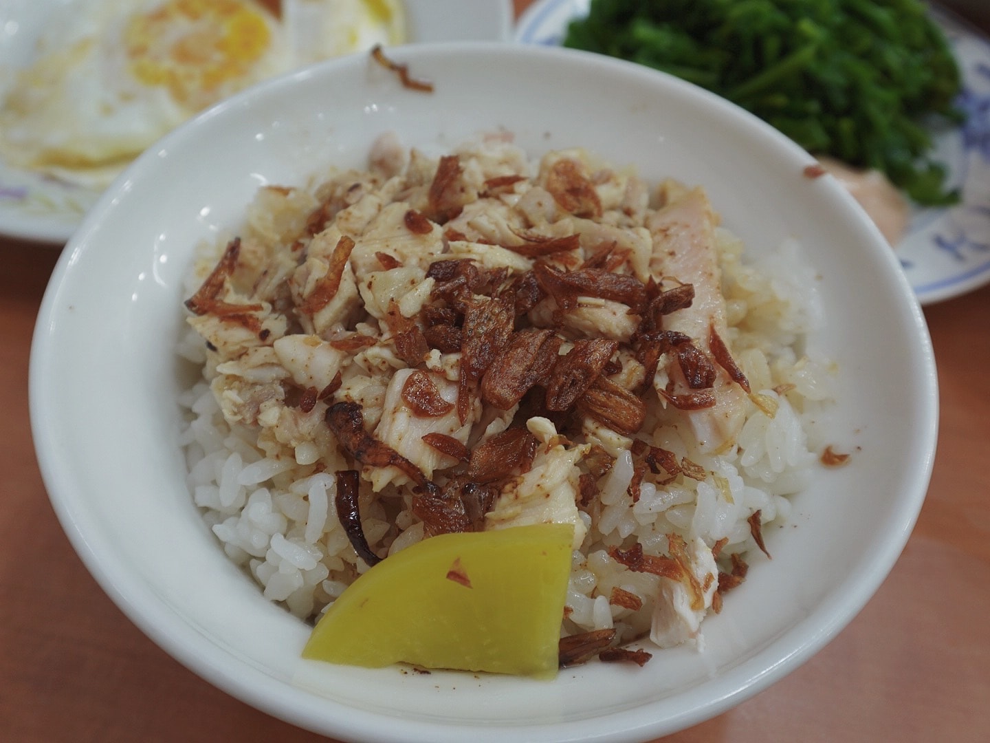 嘉義美食民主火雞肉飯 油蔥香十足 小菜必點,附設停車場 晚上還能逛文化路夜市 - 第12張圖