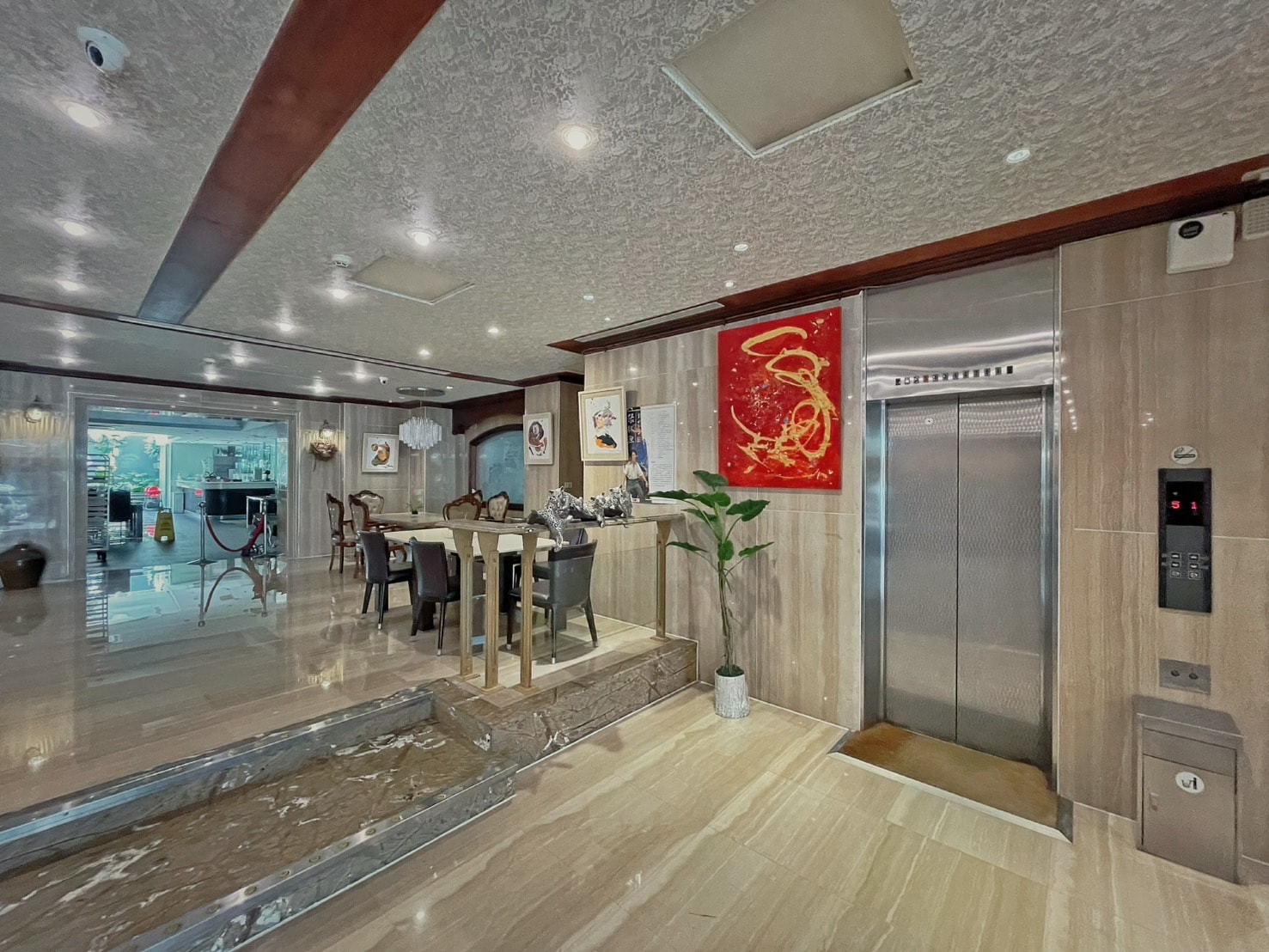 文化路夜市住宿選擇！入住皇爵大飯店 嘉義火車站超高CP值住宿