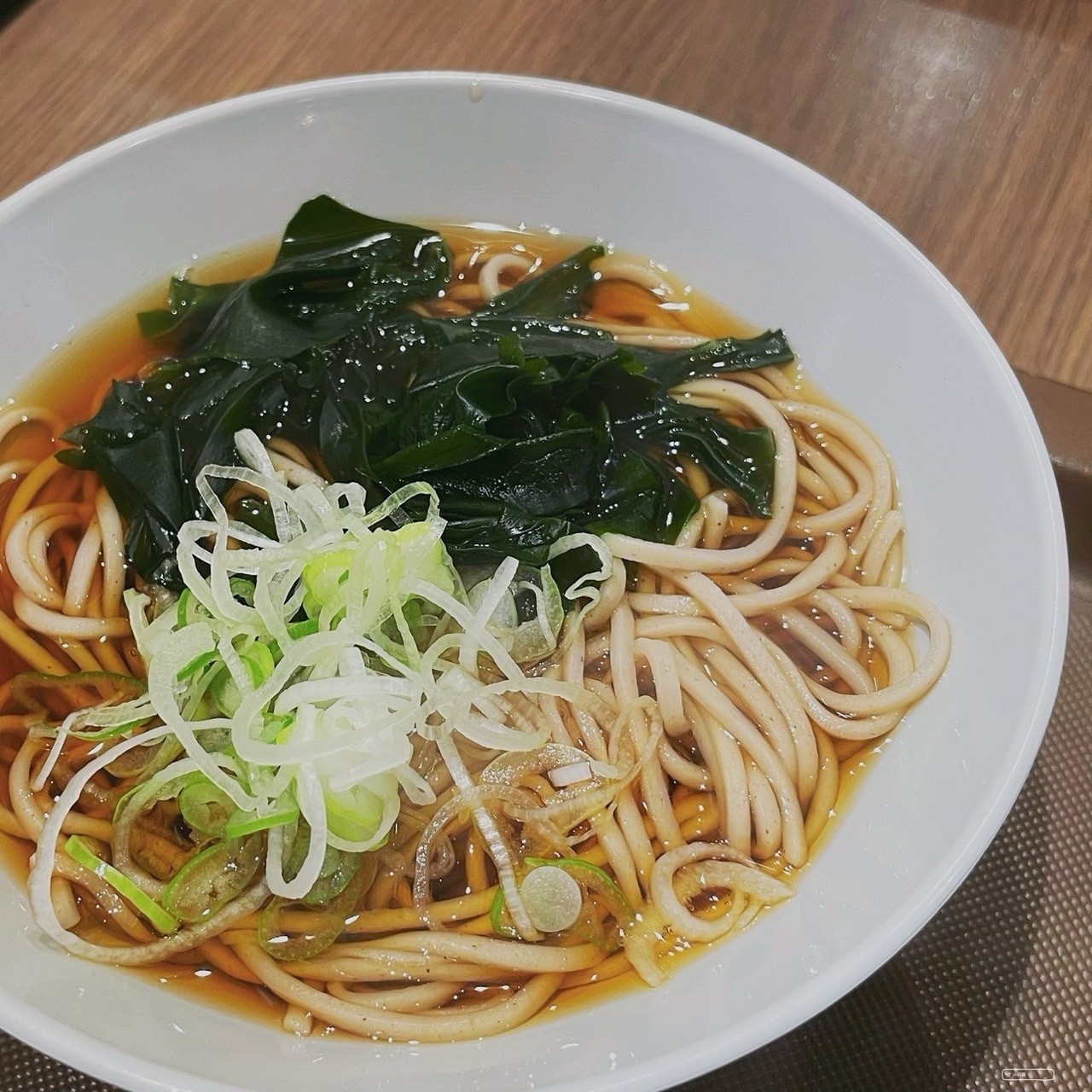名代 富士そば 新宿都庁店的不期而遇,為東京自由行帶來味道 - 第9張圖 名代 富士そば 新宿都庁店