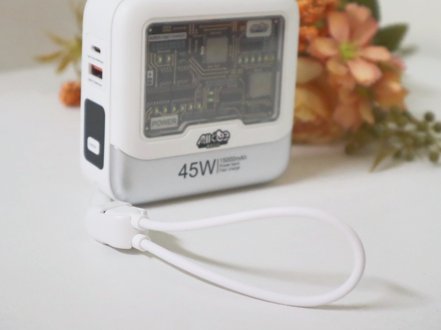 【愛客科技行動電源】小體積也有大能量!可上飛機三合一快充行動電源開箱分享 - 第4張圖 【愛客科技行動電源】小體積也有大能量!可上飛機三合一快充行動電源開箱分享
