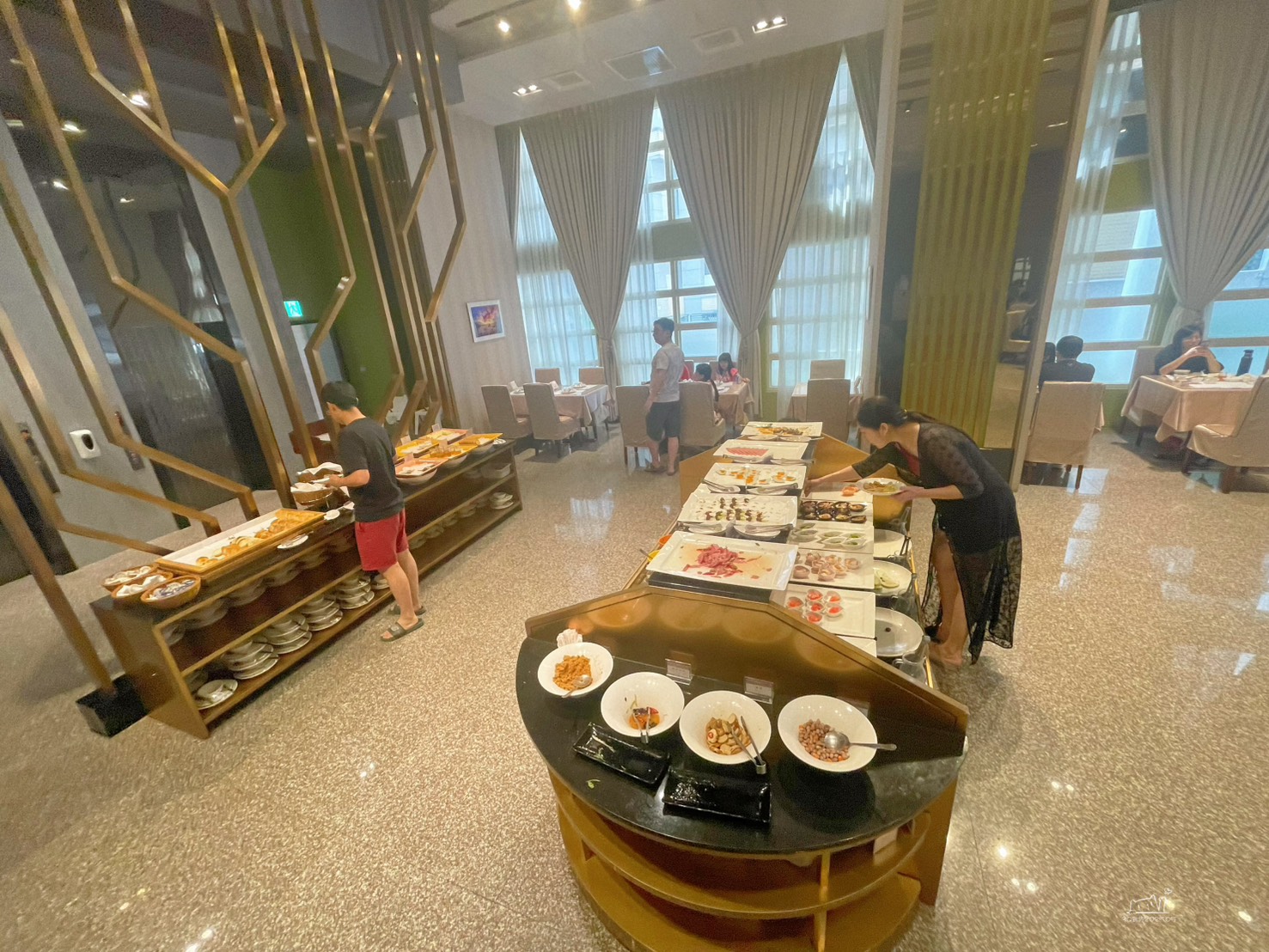 【礁溪住宿推薦】沐恩國際溫泉渡假飯店 高樓景觀湯屋、超大空間、放鬆到不想回家！