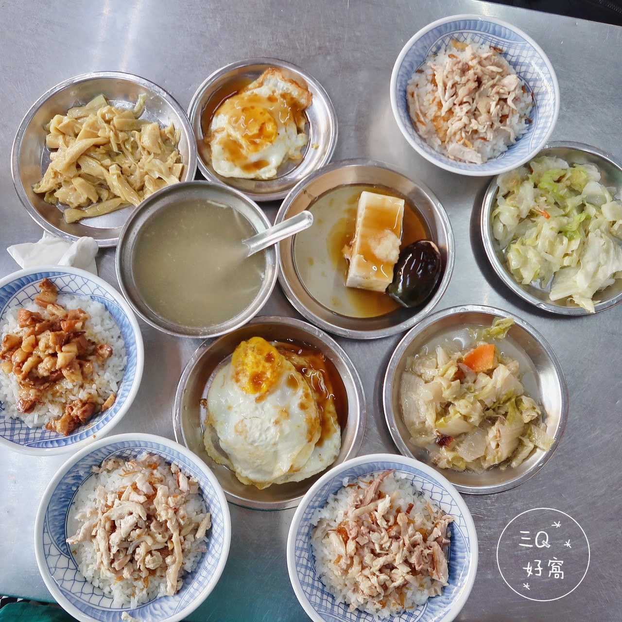 劉里長雞肉飯：雞油香氣濃郁，在地人愛店