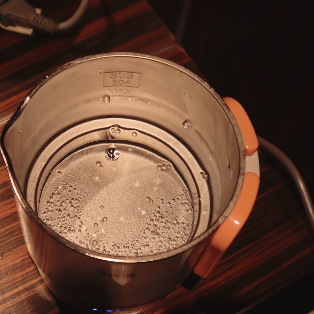 大家源雙電壓便攜料理鍋開箱 旅行不怕飯店水壺,宵夜隨時開煮! - 第16張圖