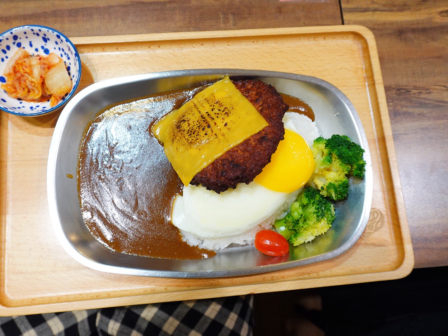 圓山站附近大叔食事食記:咖哩拌飯超合拍、炸物酥脆、酸辣炒麵重口味 - 第5張圖 圓山站附近大叔食事食記:咖哩拌飯超合拍、炸物酥脆、酸辣炒麵重口味