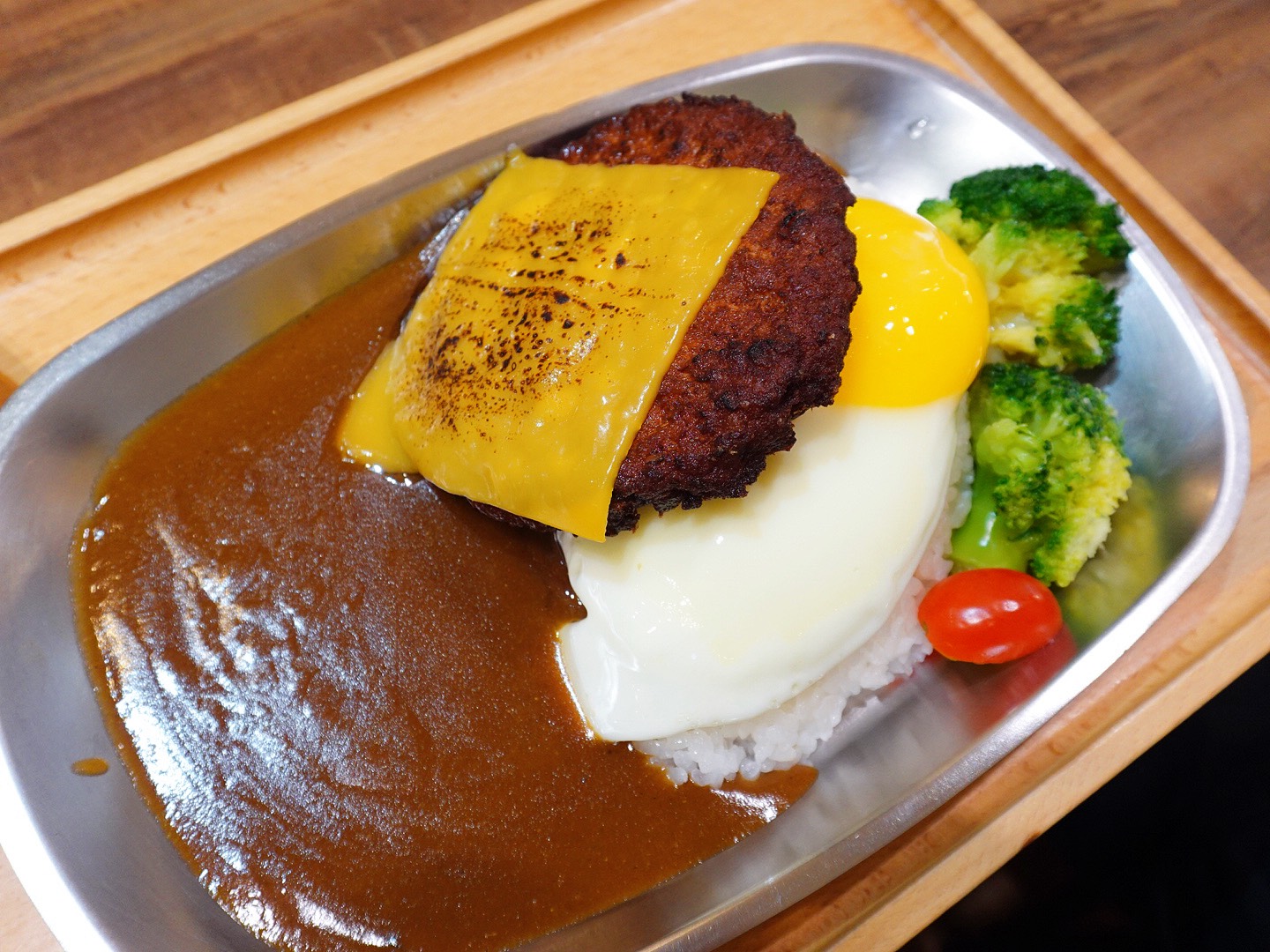 圓山站附近大叔食事食記:咖哩拌飯超合拍、炸物酥脆、酸辣炒麵重口味 - 第4張圖 圓山站附近大叔食事食記:咖哩拌飯超合拍、炸物酥脆、酸辣炒麵重口味