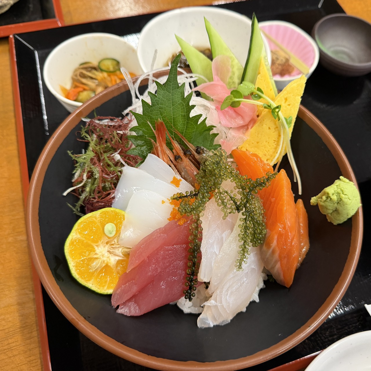 沖繩自由必吃恩納村美食 浜の家海鮮料理 在地人也吃的隱藏版海鮮(濱之家)