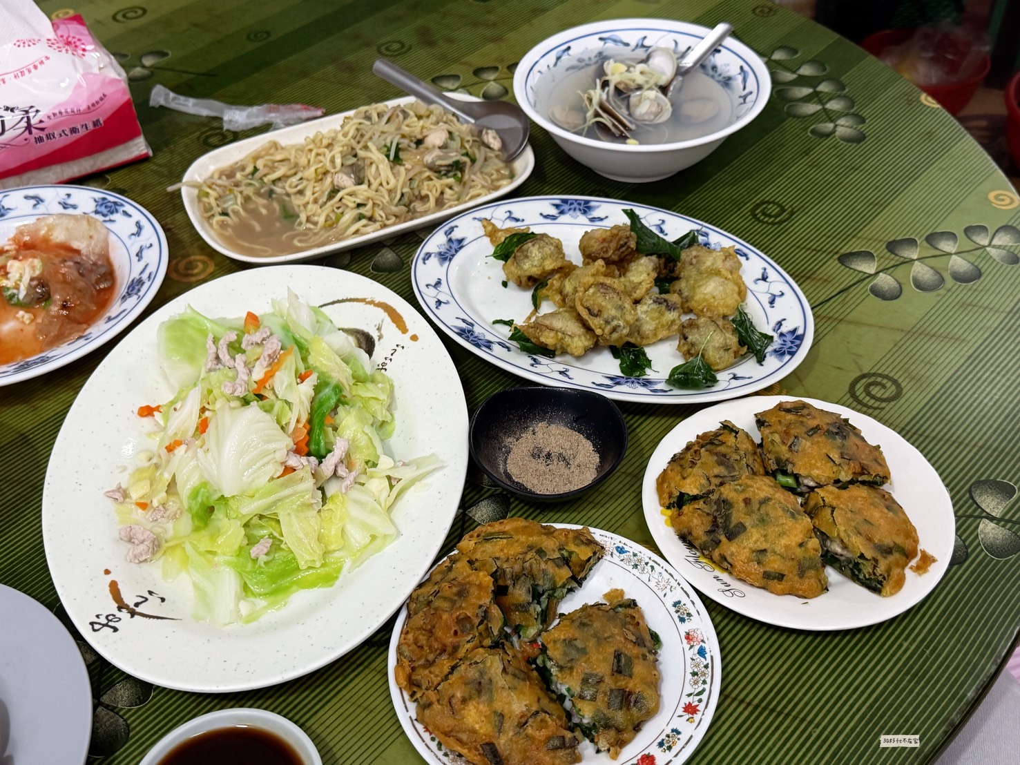 王功美食推薦 台生蚵仔煎 平日走進王功美食街，會再回訪的在地海味