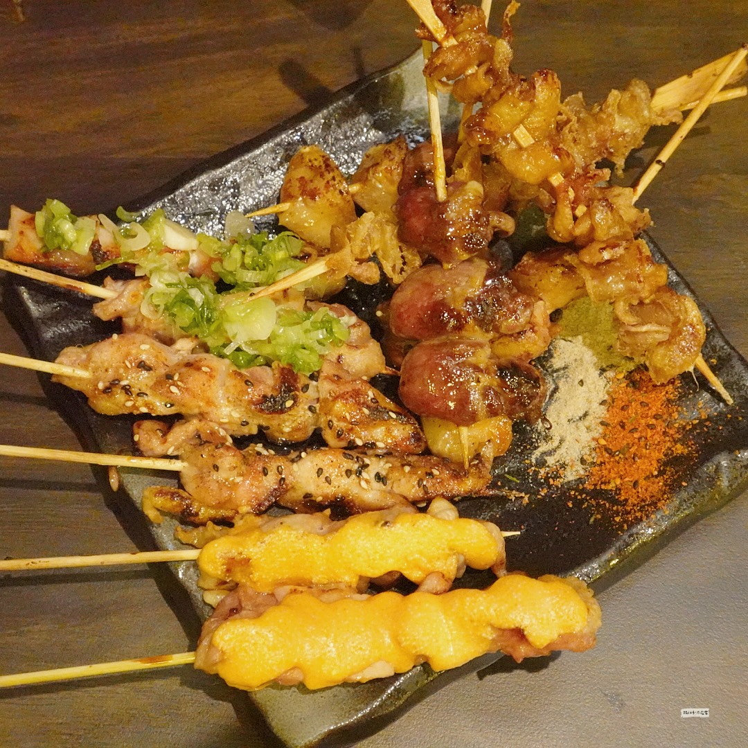 梅山西街燒鳥居酒屋 楊梅居酒屋推薦 誤打誤撞吃到炭火香爆擊