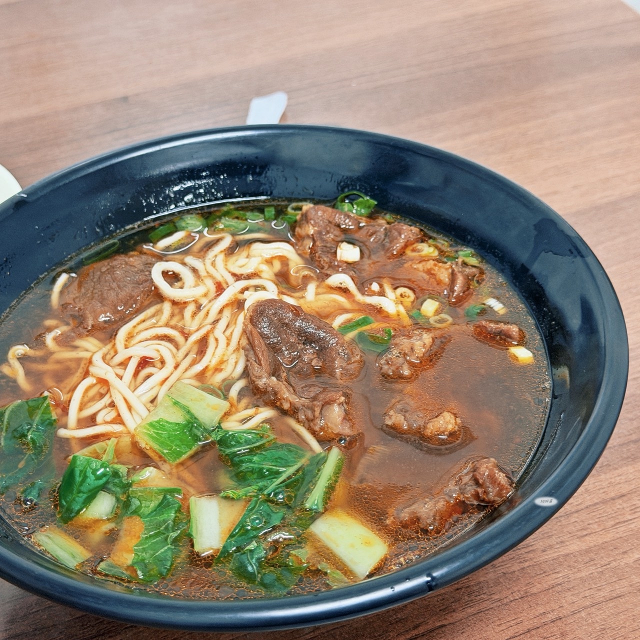 台中霧峰美食｜山東水餃館水餃一顆5元，平價又有學生回憶的老店