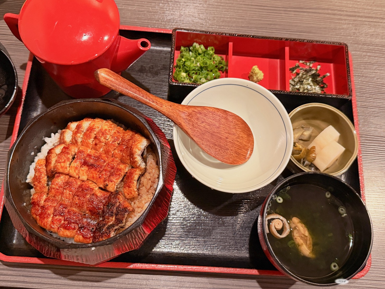 大阪自由行美食推薦｜誤闖心齋橋鰻魚飯「虎河豚城（とらふぐ城）」一吃直接愛上
