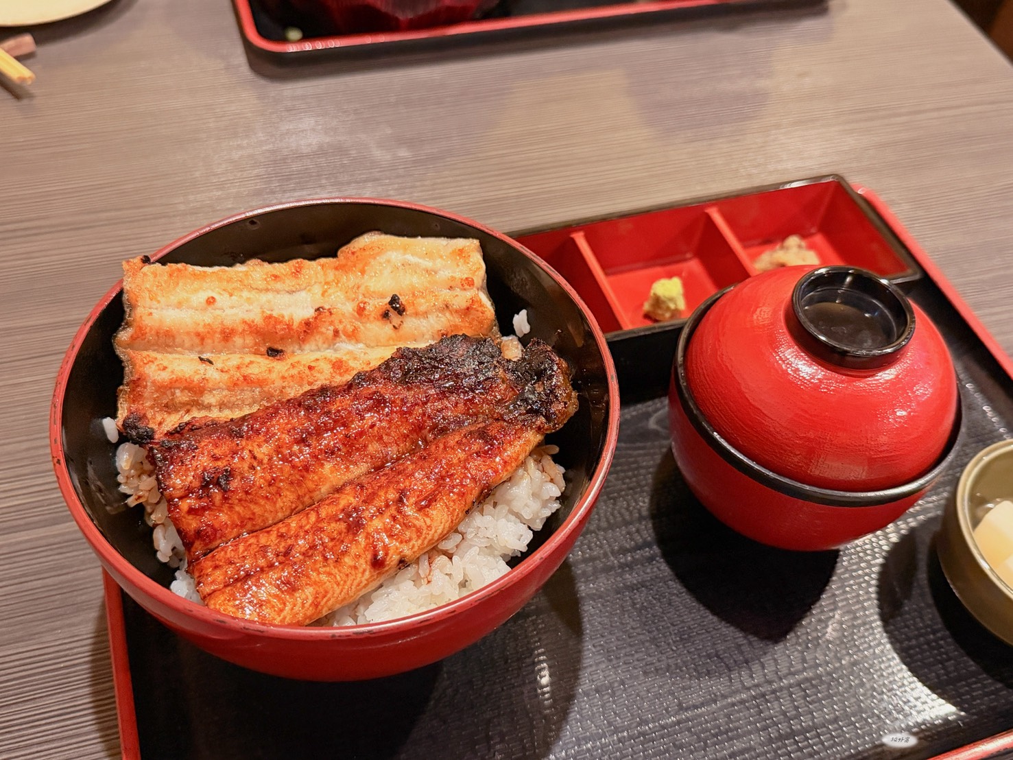大阪自由行美食推薦｜誤闖心齋橋鰻魚飯「虎河豚城（とらふぐ城）」一吃直接愛上